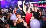Dok Mystique luduje, Ivana Paris sa curama slavi u VIPu rođendan