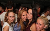Živa subota uz same komade Casanova beach clubu
