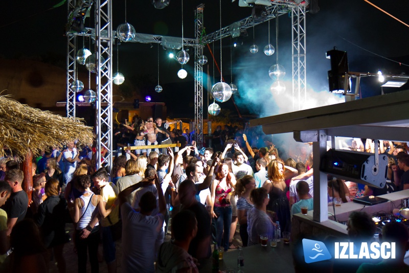 Britanski dvojac Freemasons u Santos beach clubu
