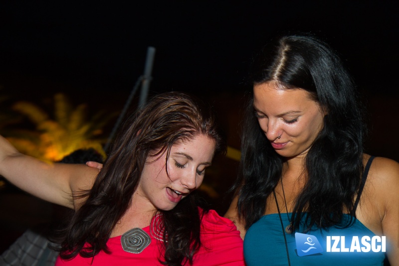 Britanski dvojac Freemasons u Santos beach clubu