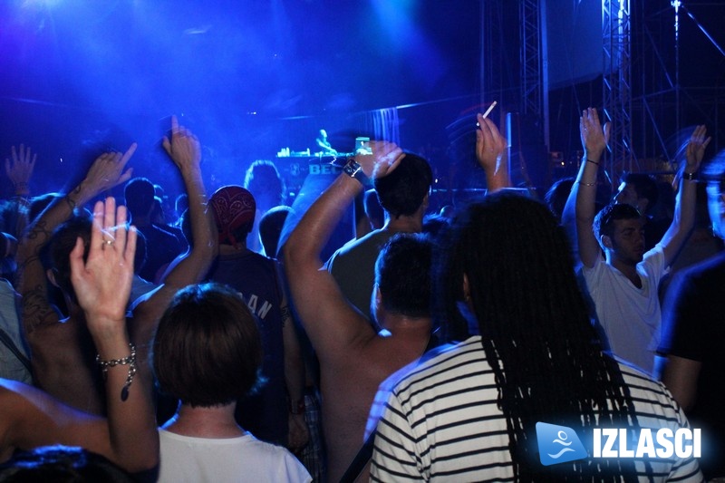 Senzacionalan nastup The Chemical Brothersa na "Moon and rocks" festivalu