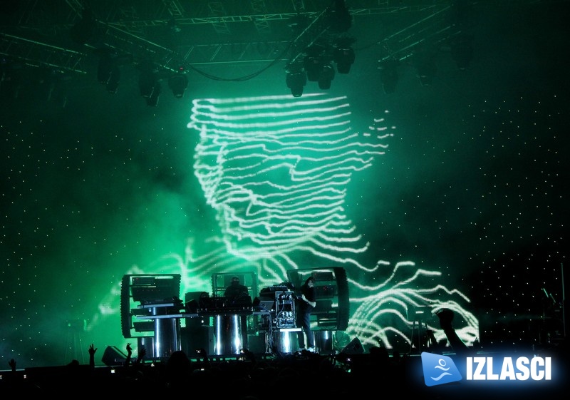 Senzacionalan nastup The Chemical Brothersa na "Moon and rocks" festivalu