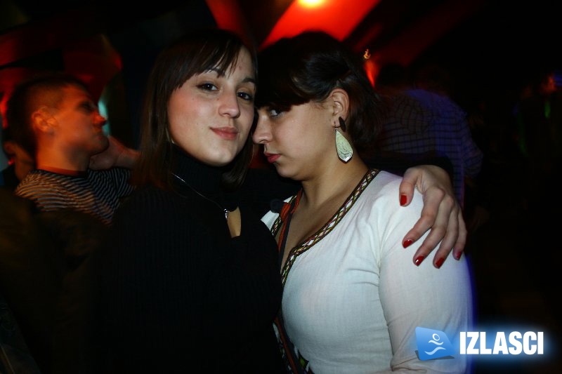 Disco Thash Valentine's day u klubu Oxygene