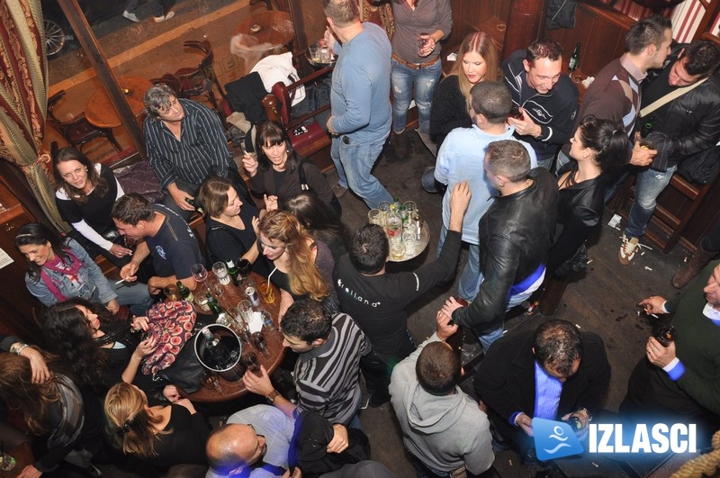 Veselo na Chivas partyju u Phanasu