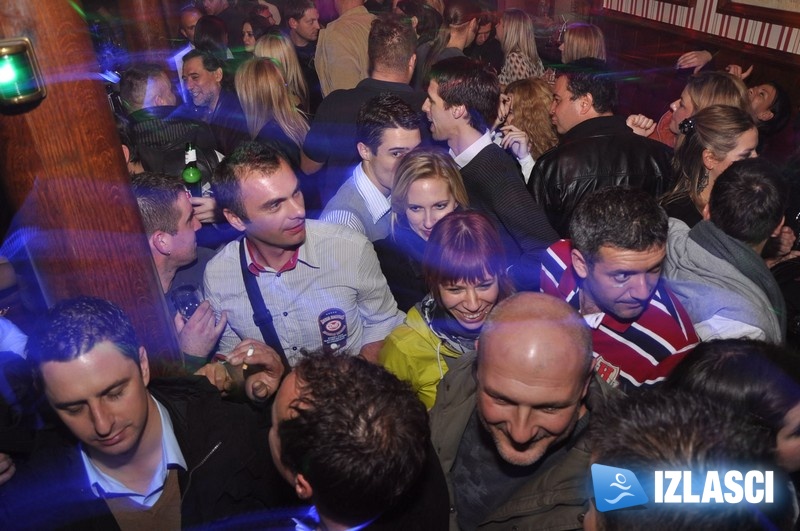 Veselo na Chivas partyju u Phanasu