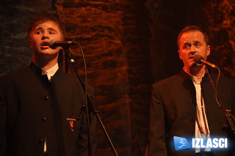 Tomislav Bralić & Klapa Intrade u Dvorani mladosti