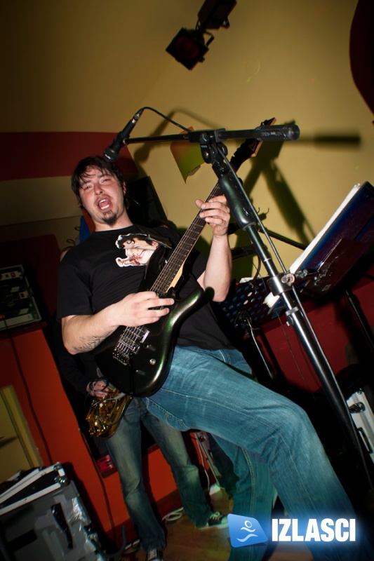 The Night Express band u La Kabani