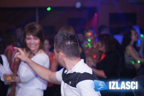 Night club Time u Puli uz najzgodnije komade