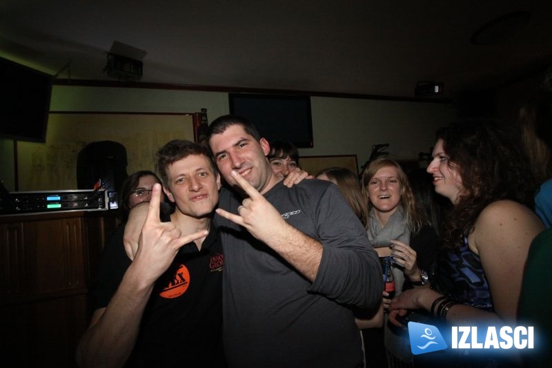 Odličan koncert Night Expressa u Merikane baru