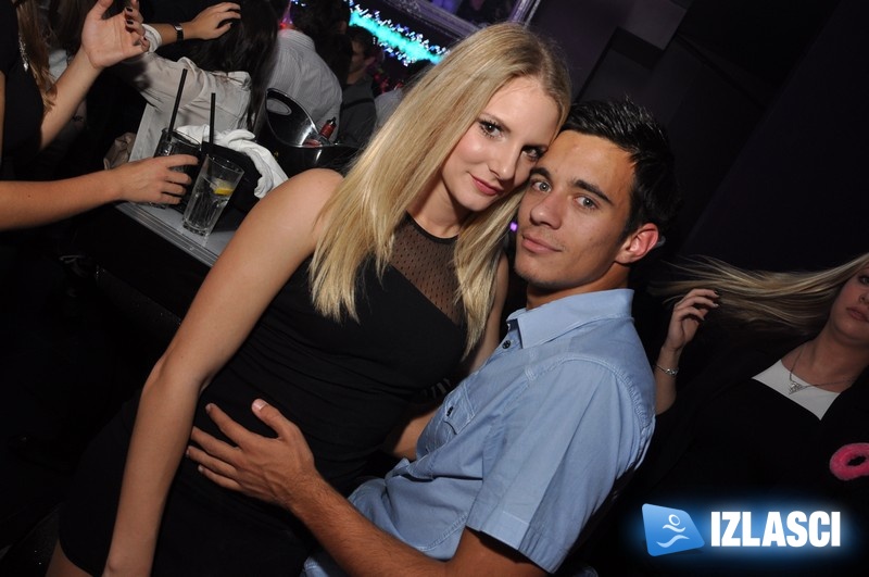 Rasplesana subota u Mystique clubu.