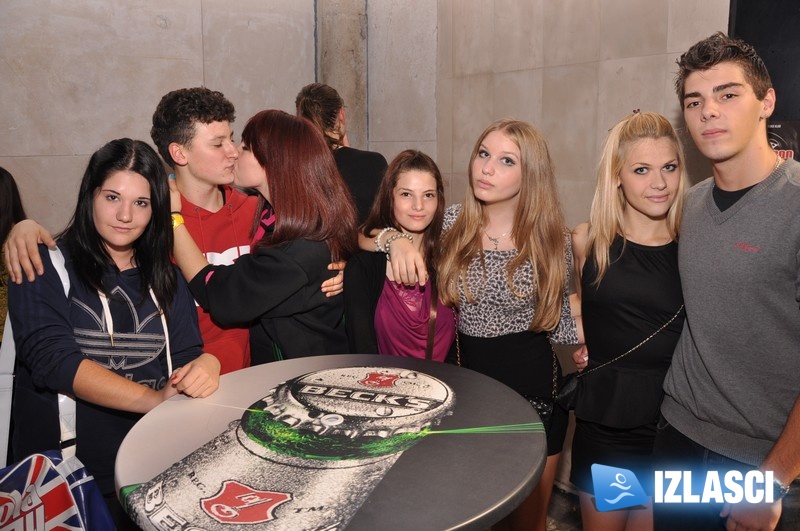 Razbacivanje na Drambe Baggateli u Stereo Dvorani