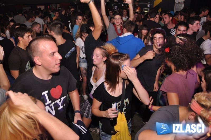 Razbacivanje na Drambe Baggateli u Stereo Dvorani