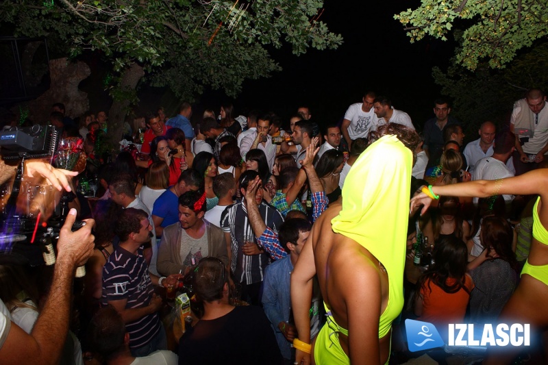 RnB Exclusive na otvorenju Phanas Beach bara
