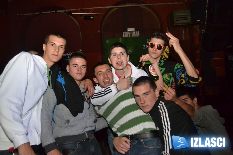 Student party u Uljaniku uz rasplesane maturante
