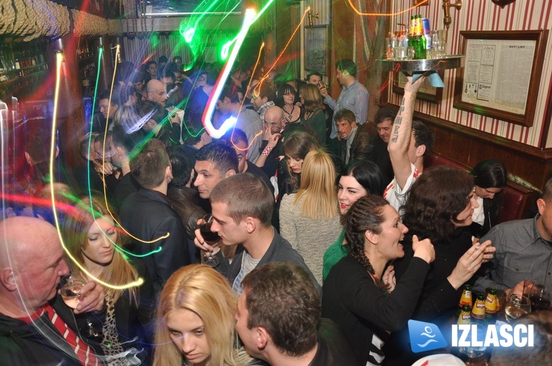 Vrući petak u Phanasu